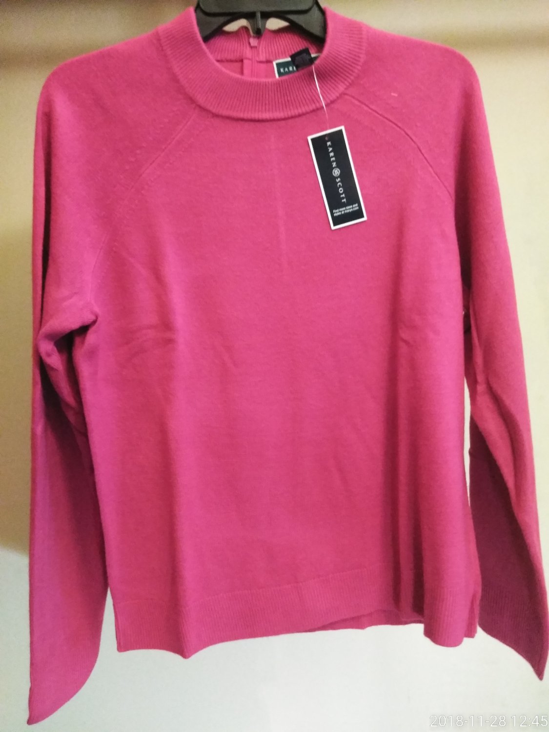 Karen Scott Women's Crew Neck Raspberry Color Long Sleeve Sweater - M