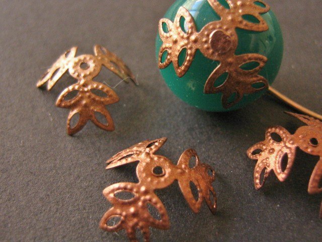 Flower Bead Caps 12mm - 15mm Antique Copper