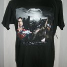 BATMAN vs. SUPERMAN GRAPHIC T-Shirt M / Medium NWT DAWN OF JUSTICE Tee Shirt BATMAN vs. SUPERMAN GRAPHIC T-Shirt M / Medium NWT DAWN OF JUSTICE Tee Shirt