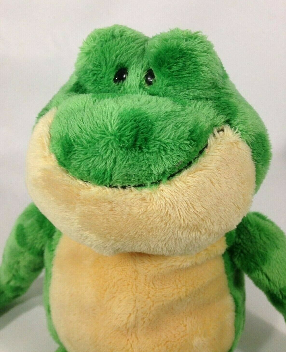 GUND Farley Green Frog Plush Stuffed Animal Shelf Sitter Polka Dots Long Legs