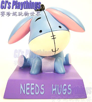 Disney Store Exclusive Cutie Statue NEED HUGS EEYORE