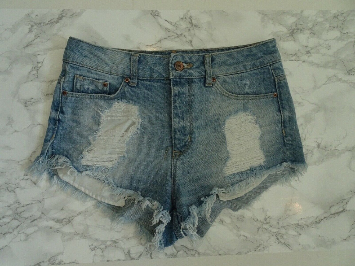 H&M Divided DESTROYED BLUE DENIM JEAN SHORTS Sz 6