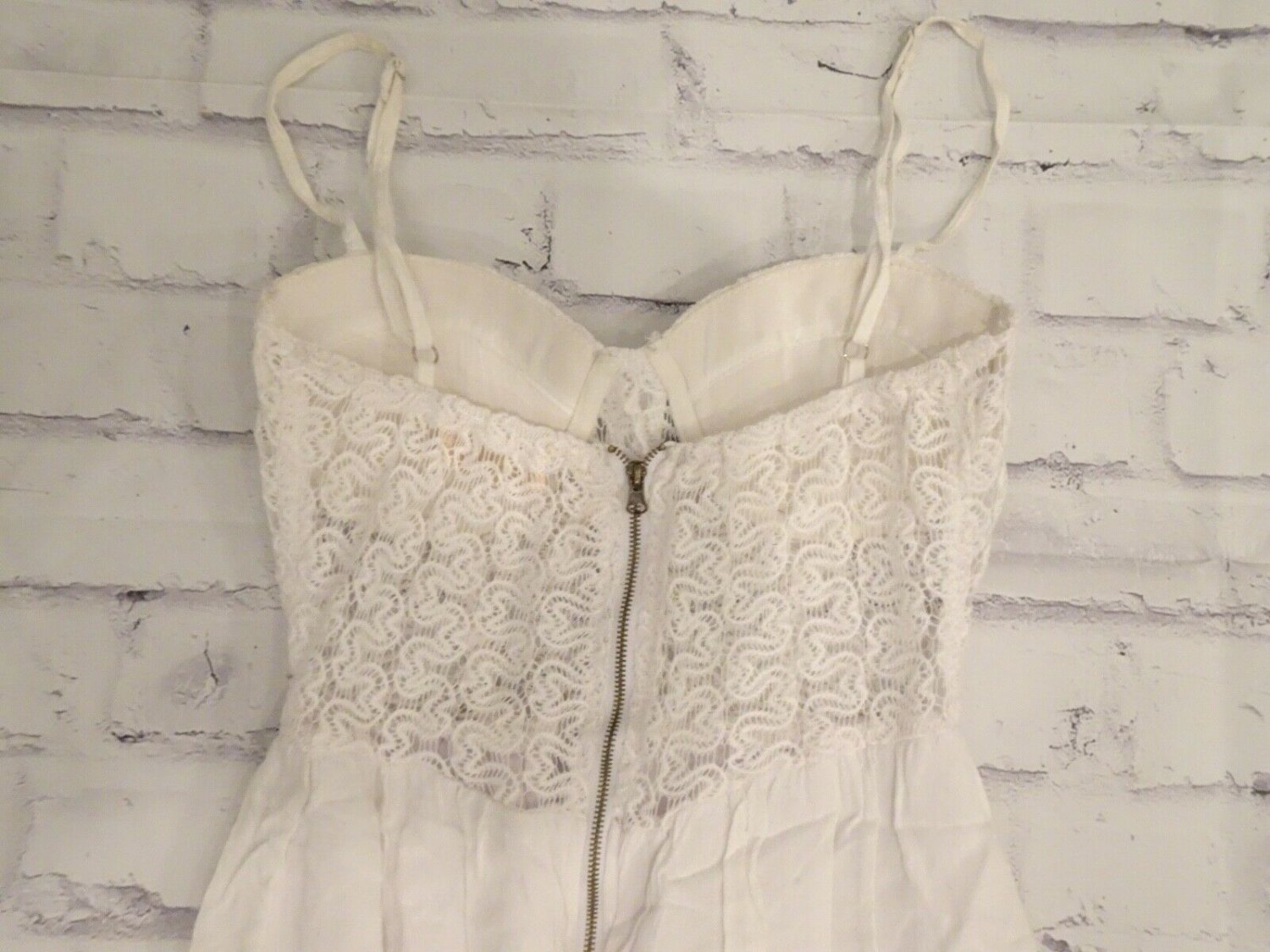 Reverse WHITE LACE MINI DRESS SZ S
