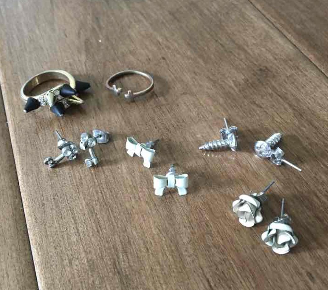 RINGS & EARRINGS