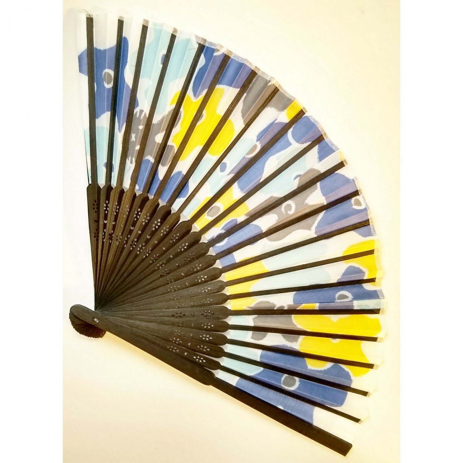 Bamboo Folding Fan Sensu Daiso Japan Floral Pattern Blue 1.2 x 8.3 in