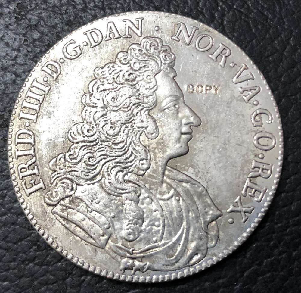 1700 Denmark 8 Skilling Dansk-Frederik IV Silver Plated Copy Coin