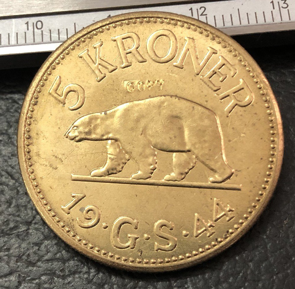 1944 Greenland (Denmark) 5 Kroner-Christian X Brass Copy Coin 31mm