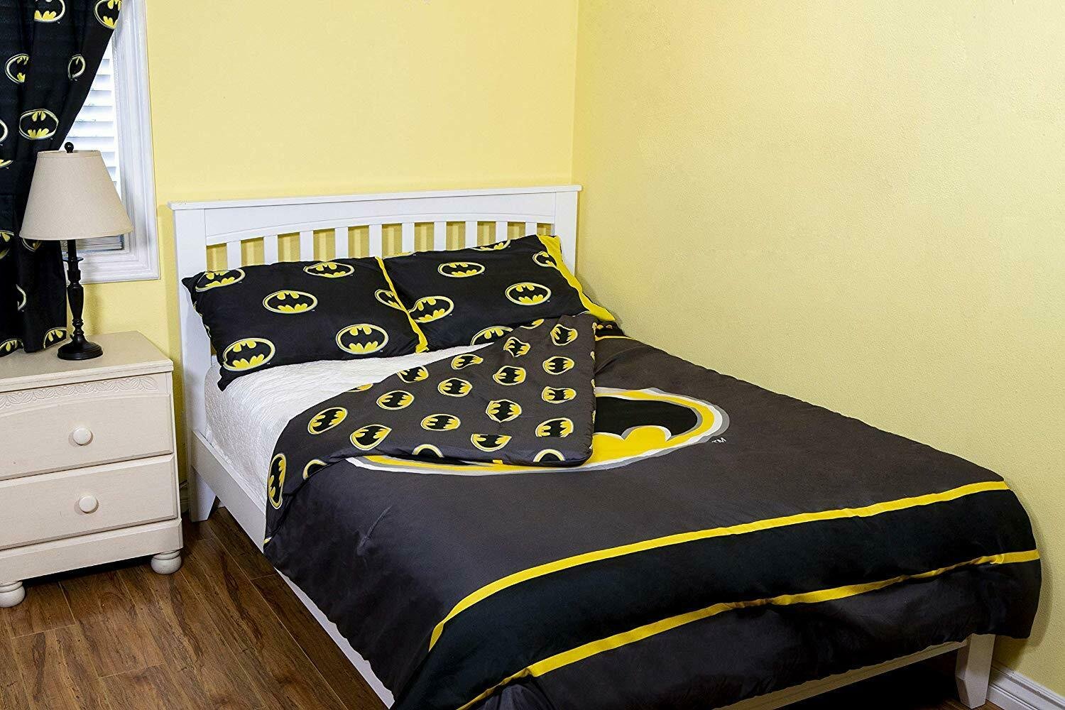 DC Comics Batman Emblem 2 Piece Reversible Twin Size Comforter Set - Gray/Black