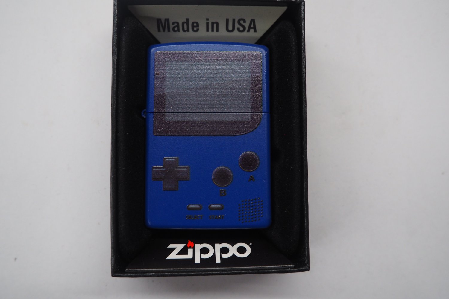 Rare Blue Video Game Game Boy Zippo Lighter FREE INTERNATIONAL SHIPPING
