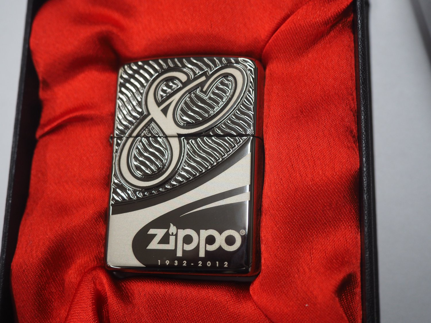 Limited Edtion Zippo 80th Anniversary Zippo Lighter FREE U.S. SHIPPING