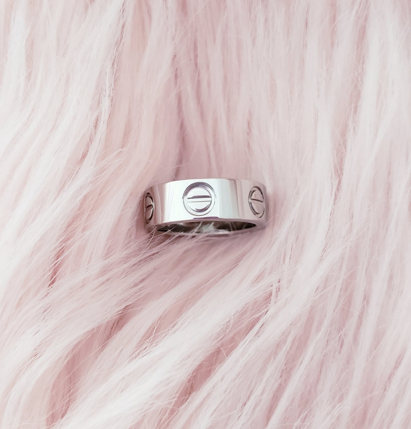 cartier gold screw ring