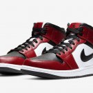 Air Jordan 1 Mid Chicago Black Toe 554724 069