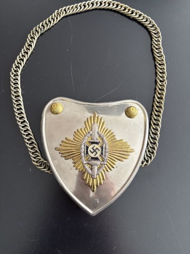 sOLD WW2 WWII German Original Gorget