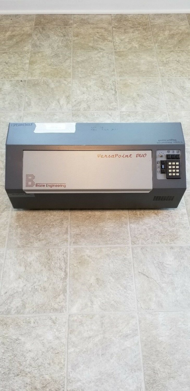 VERSAPOINT DUO EMBOSSER