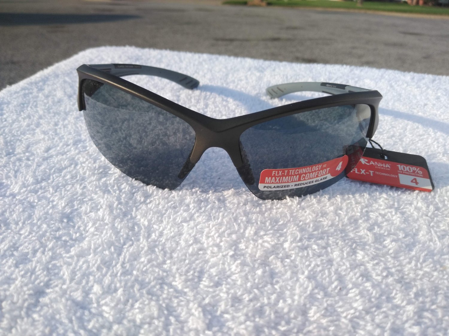 PiRanha Eyewear FLX-T Technology Sunglasses Black/Grey 100% UV 3068