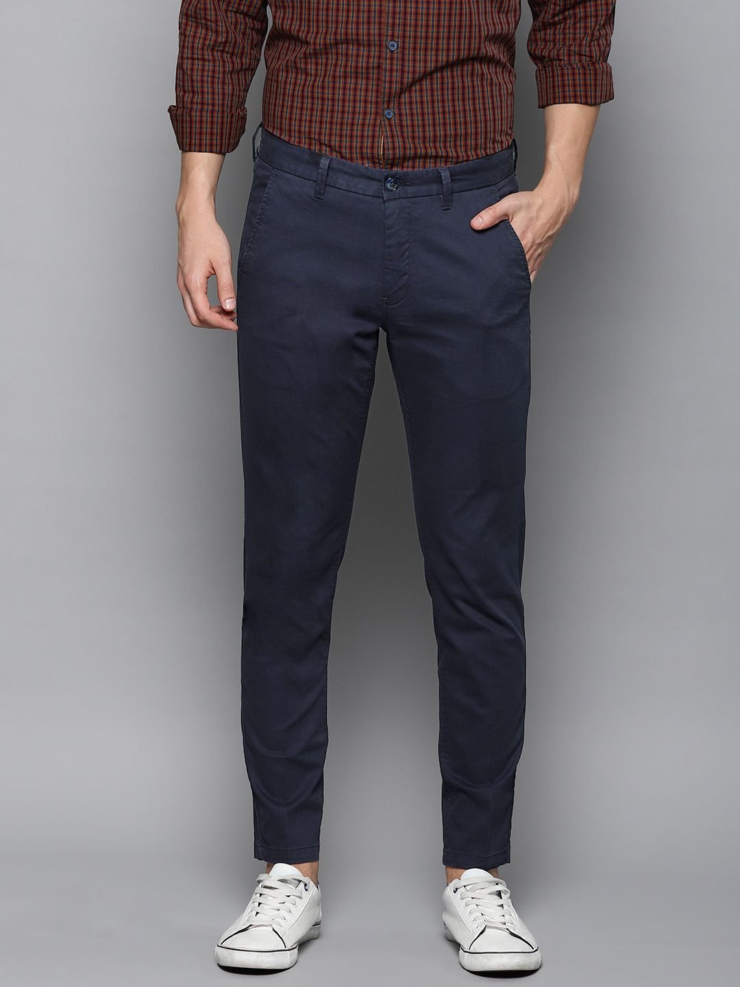 Space Navy Blue Regular Fit Gabardine Pant