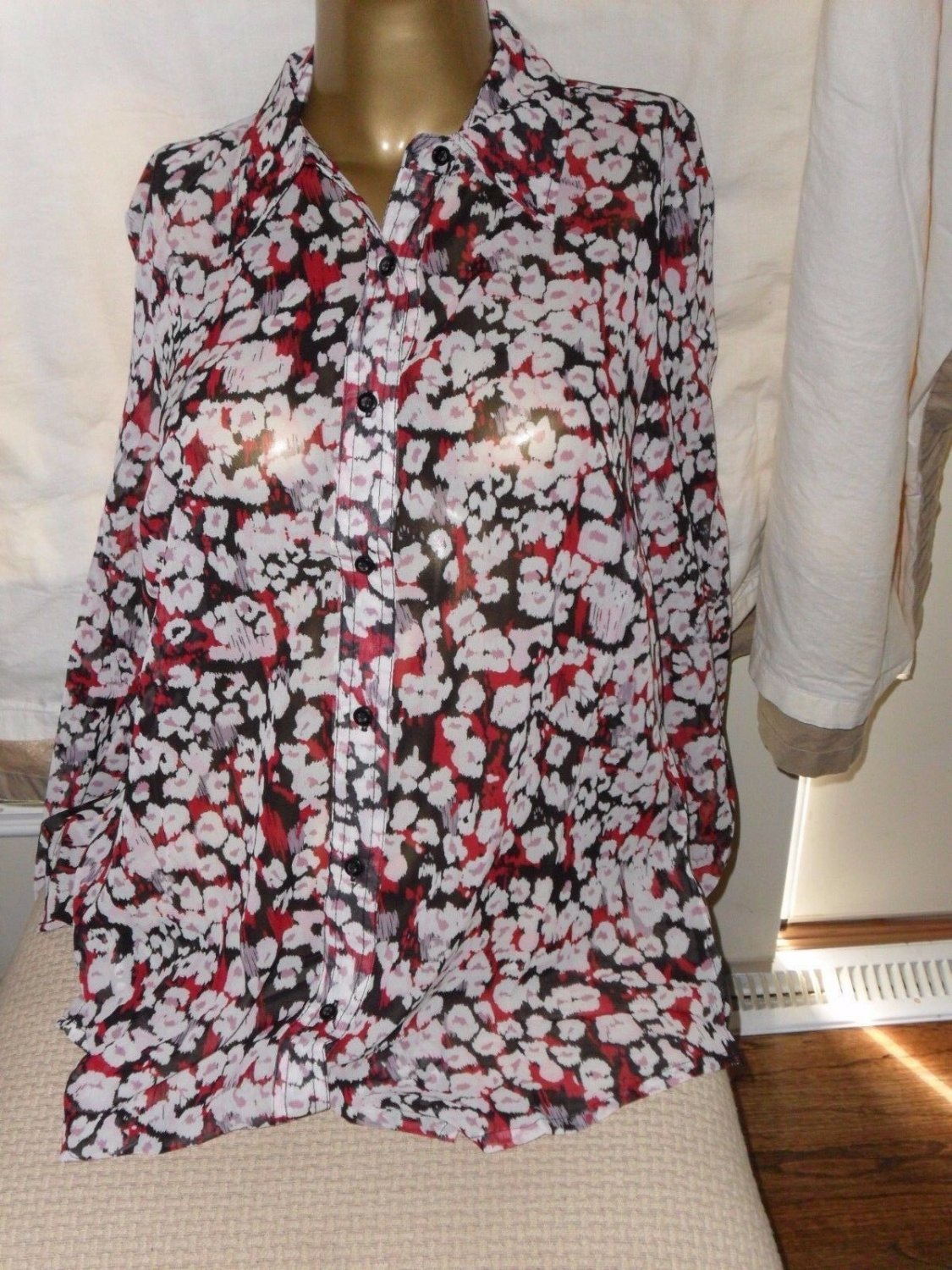Women's TwoTwenty Sheer Floral Button Down Top, 3/4 Sleeve, Small