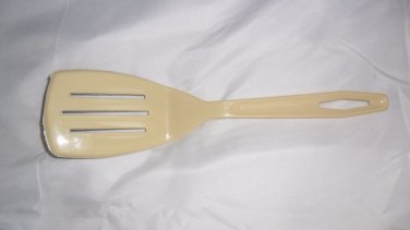 King Kraft Nylon Flipper Spatula Turner Tan Cream Almond Two Slots 