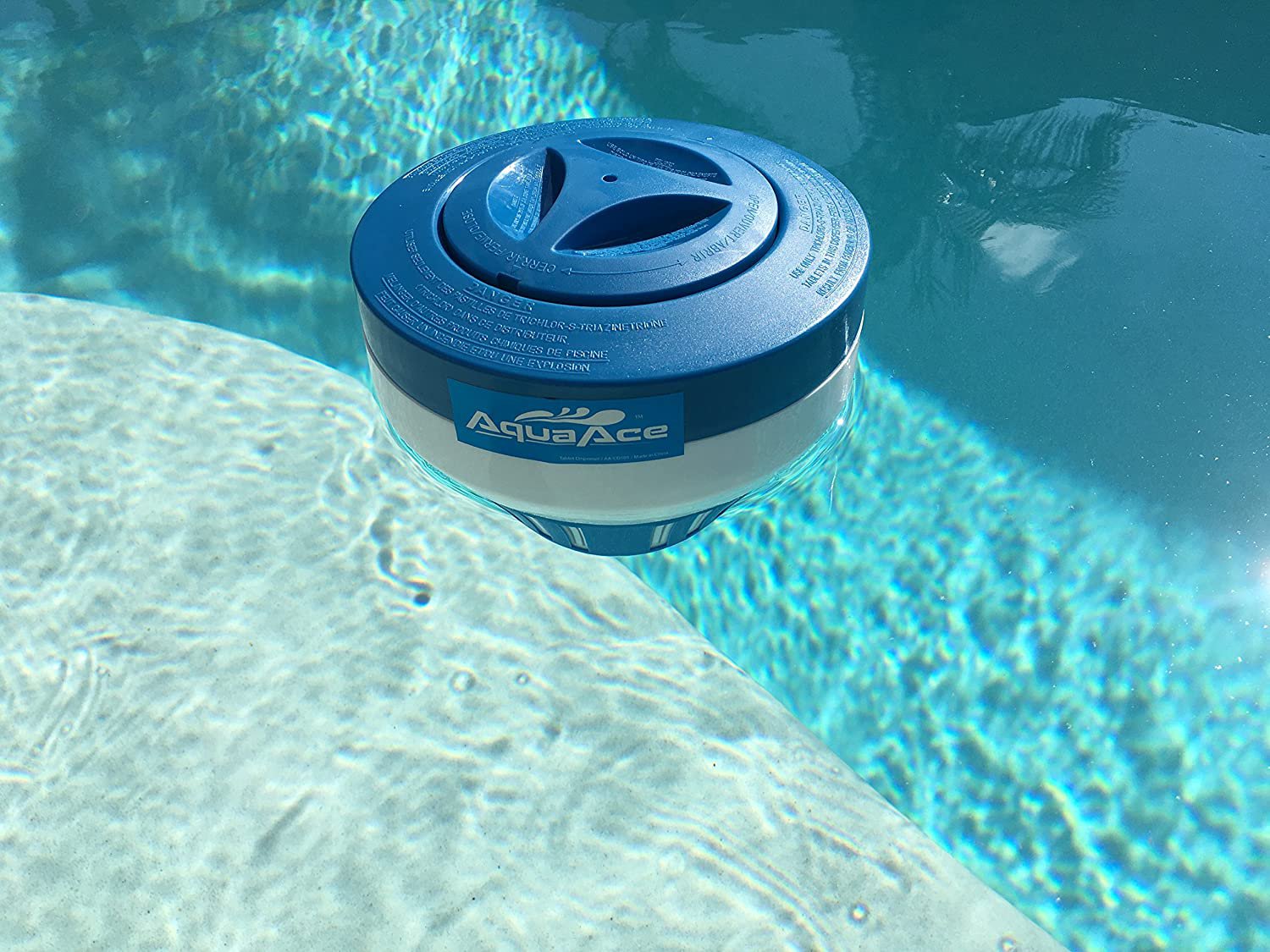 AquaAce Floating Pool Chlorine Dispenser, Premium Floater Classic Design