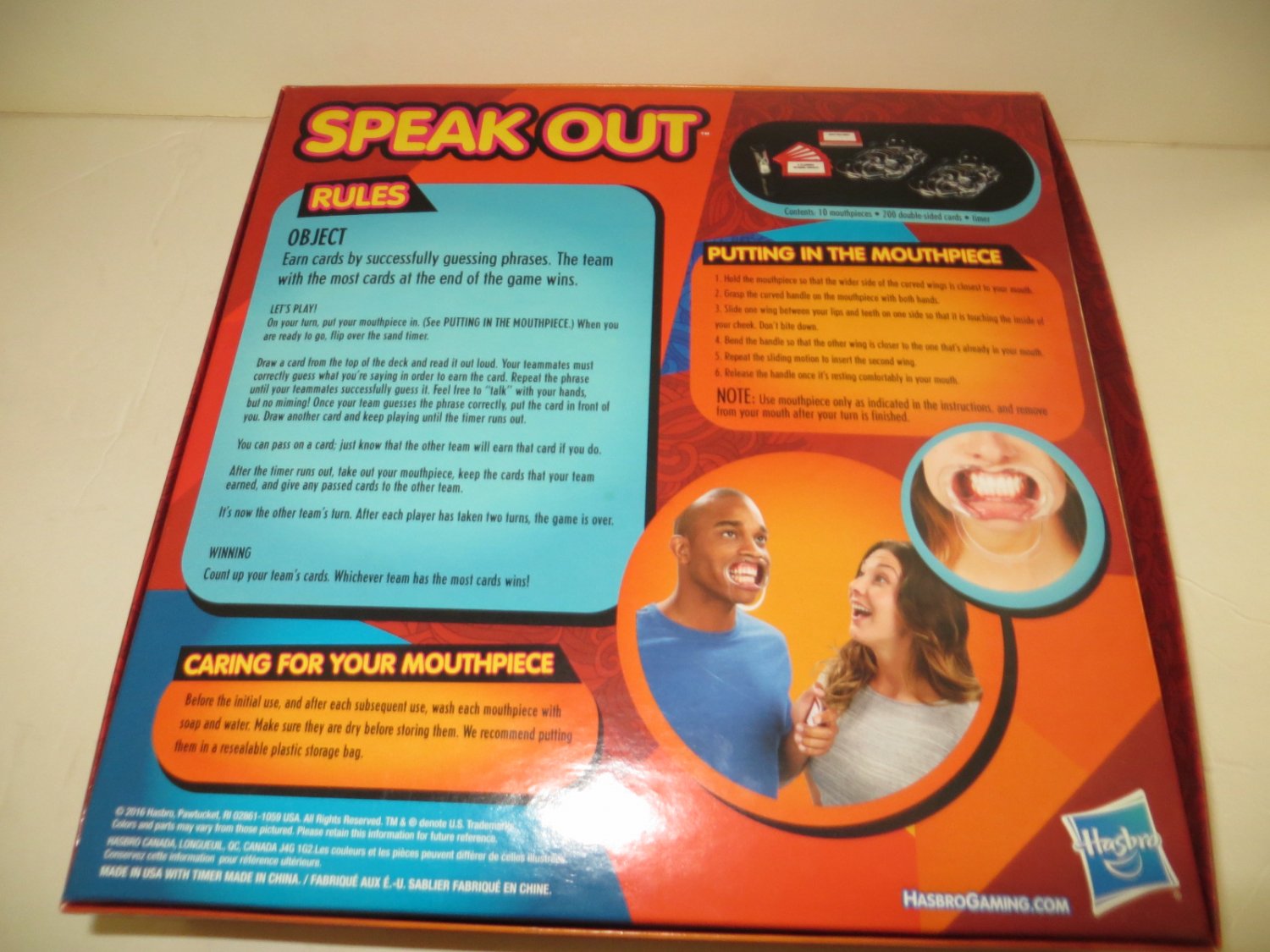 Hasbro C2018079 Speak Out Board Game with 9 Mouthpieces