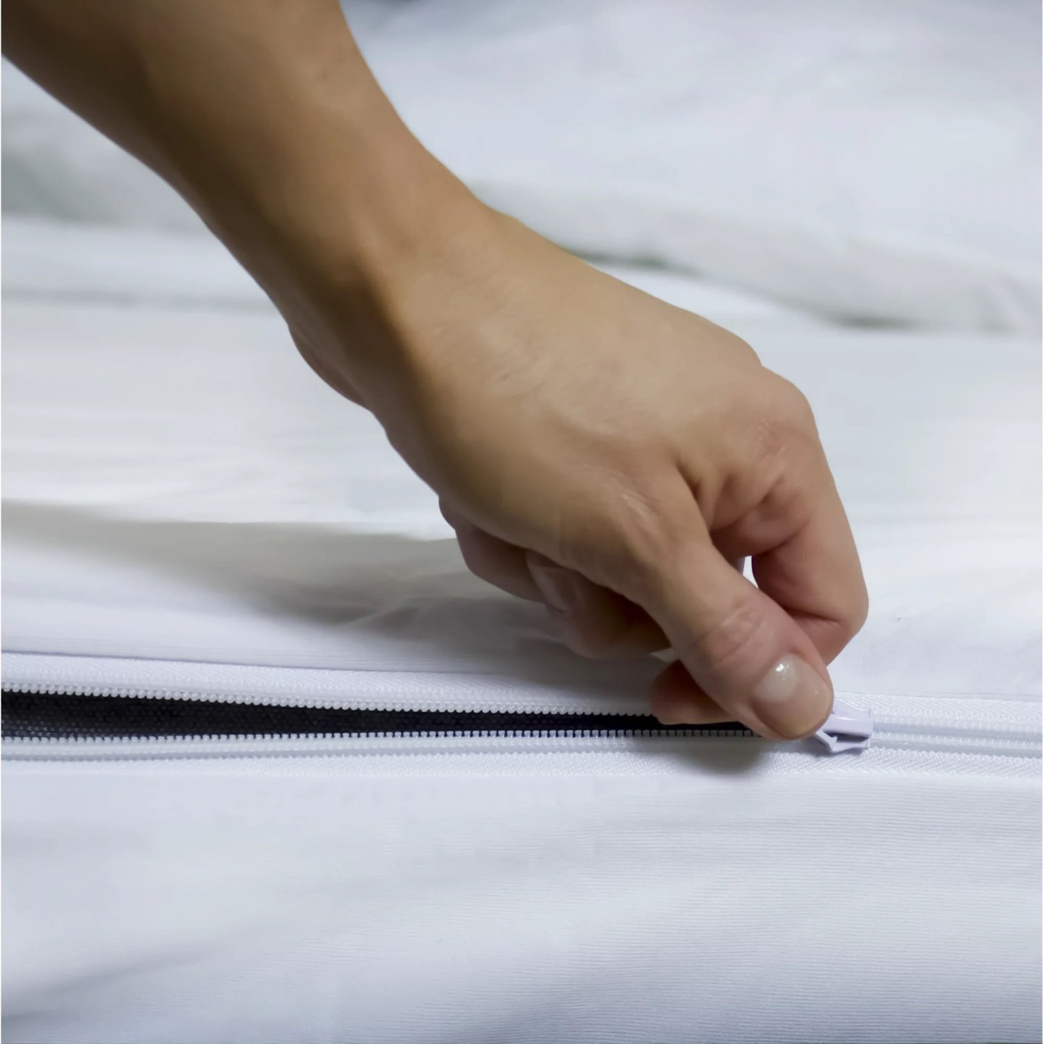 Mainstays NexGen Waterproof AntiAllergen Zippered Mattress Protector, Twin