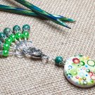 Snag Free Knitting Stitch Markers & Matching Clip Holder- Circles/ Green
