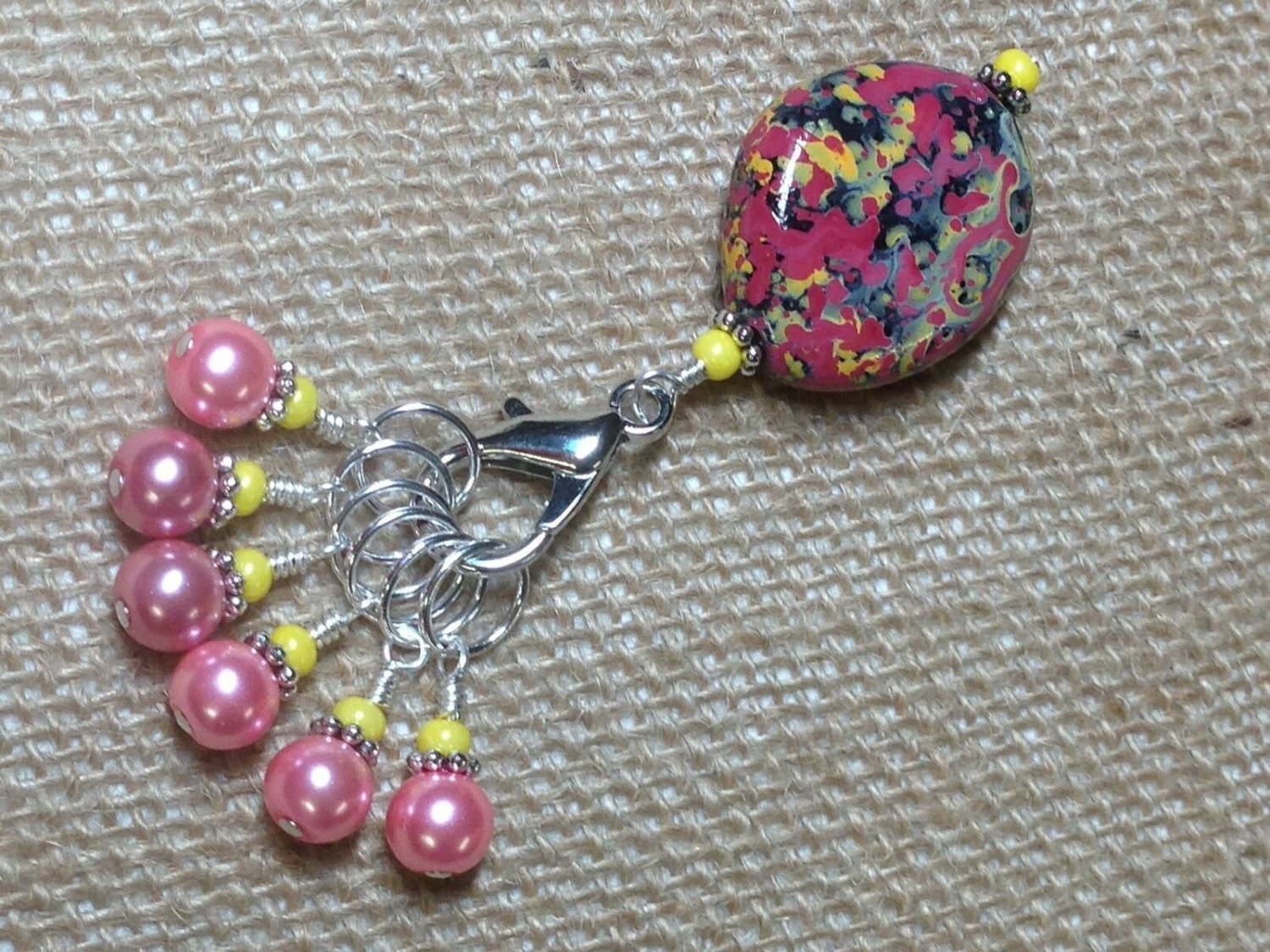 Hand Crafted Stitch Markers for Knitters (SNAG FREE) with Pink & Yellow Holder