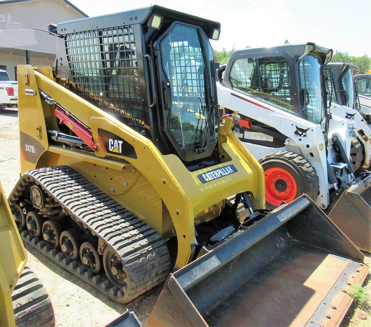 CAT 247B3 SKID STEER 290 HOURS