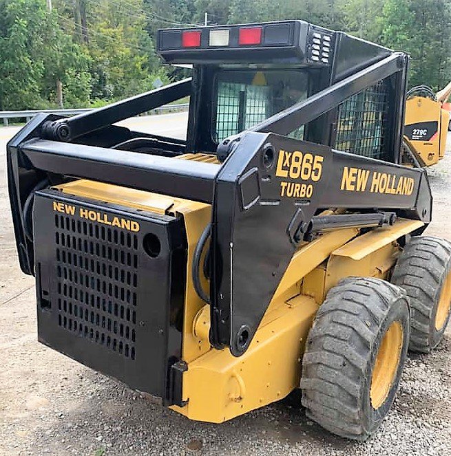 NEW HOLLAND LX885 SKID STEER