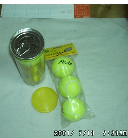 TENNIS BALL