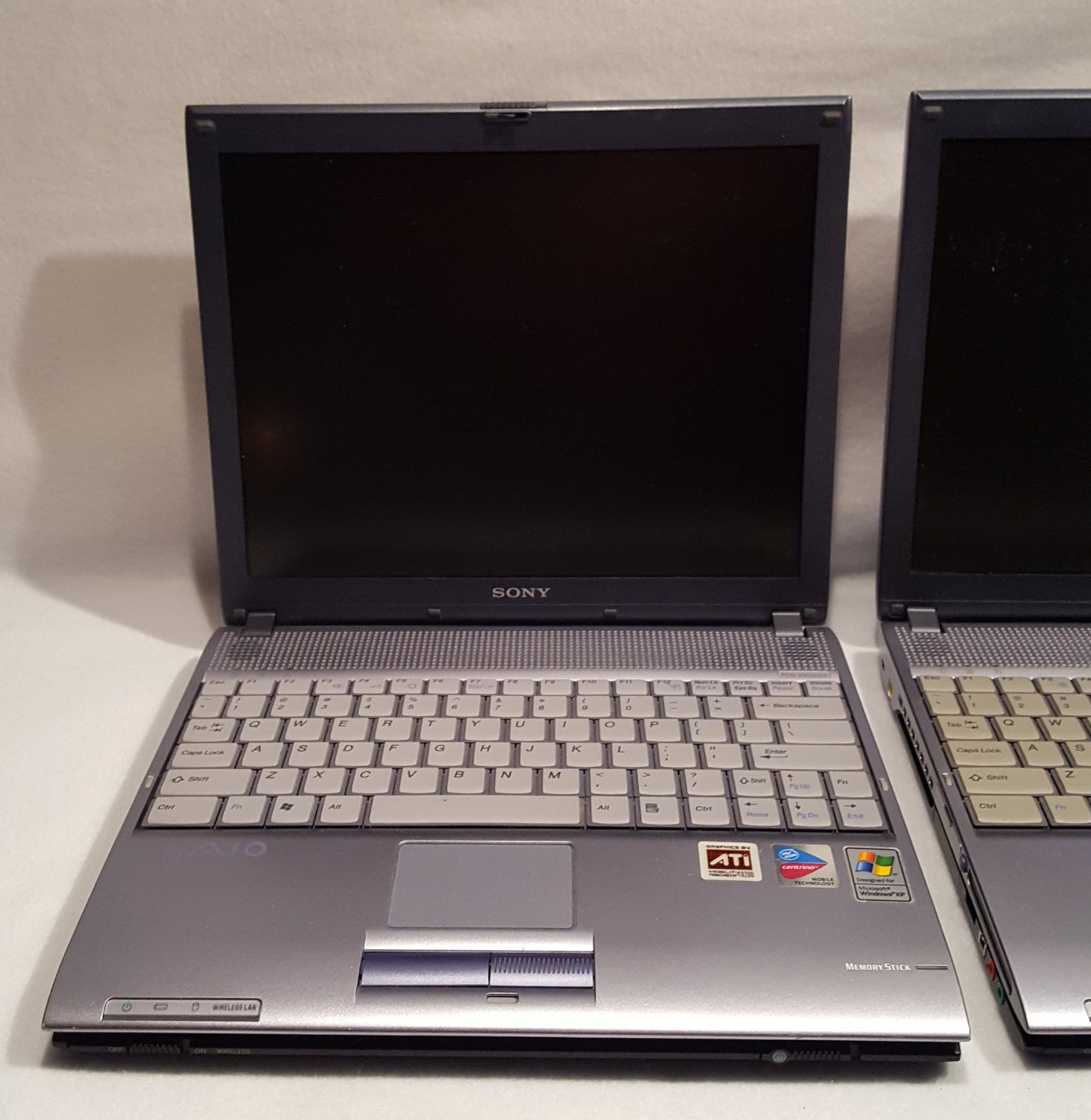 Sony VAIO PCG-V505ECP Laptop Lot of 2 (two) Power ON - Vintage