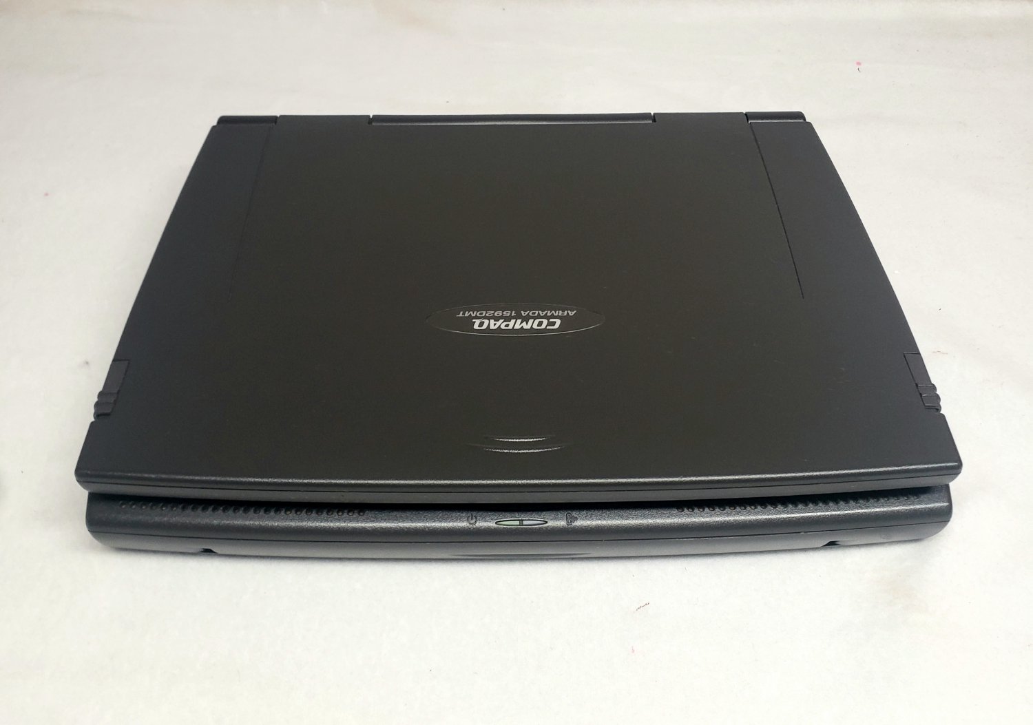 Compaq Armada 1592DT, Pentium MMX 233MHz Vintage Laptop