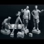 1/35 Resin Figure Model Kit GERMAN (3 FIGURES WITH device) WWII WW2 Unpainted