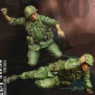 1/35 Resin Figure Model Kit Vietnam War US Infantry FRAG OUT 2 Figures Unpainted