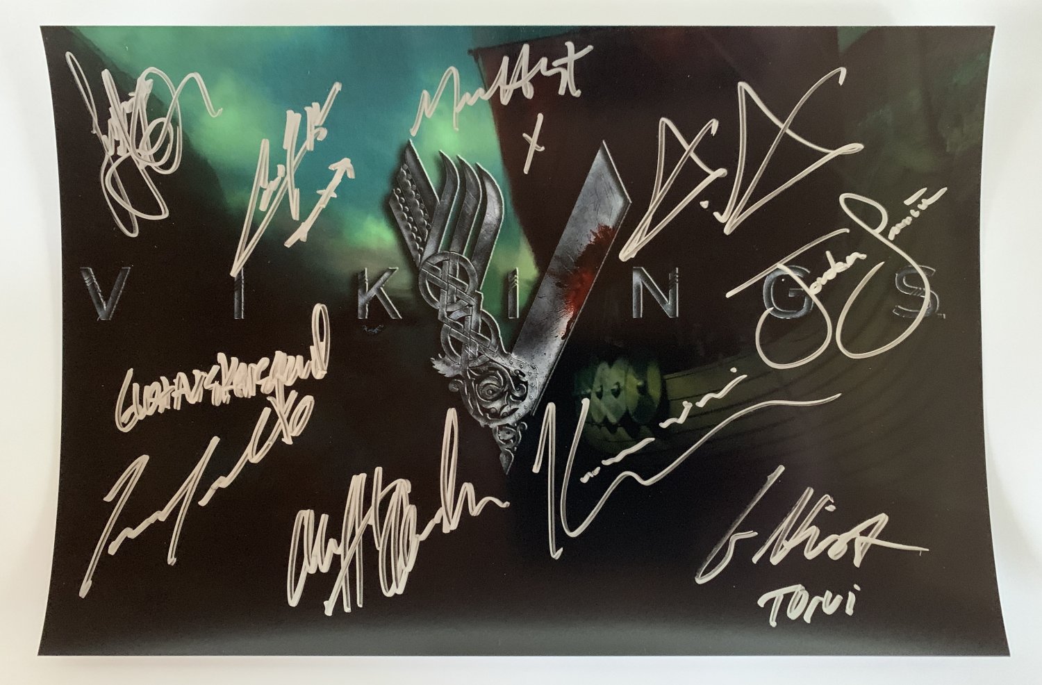 VIKINGS cast signed autographed 8x12 photo photograph Travis Fimmel Katheryn Winnick