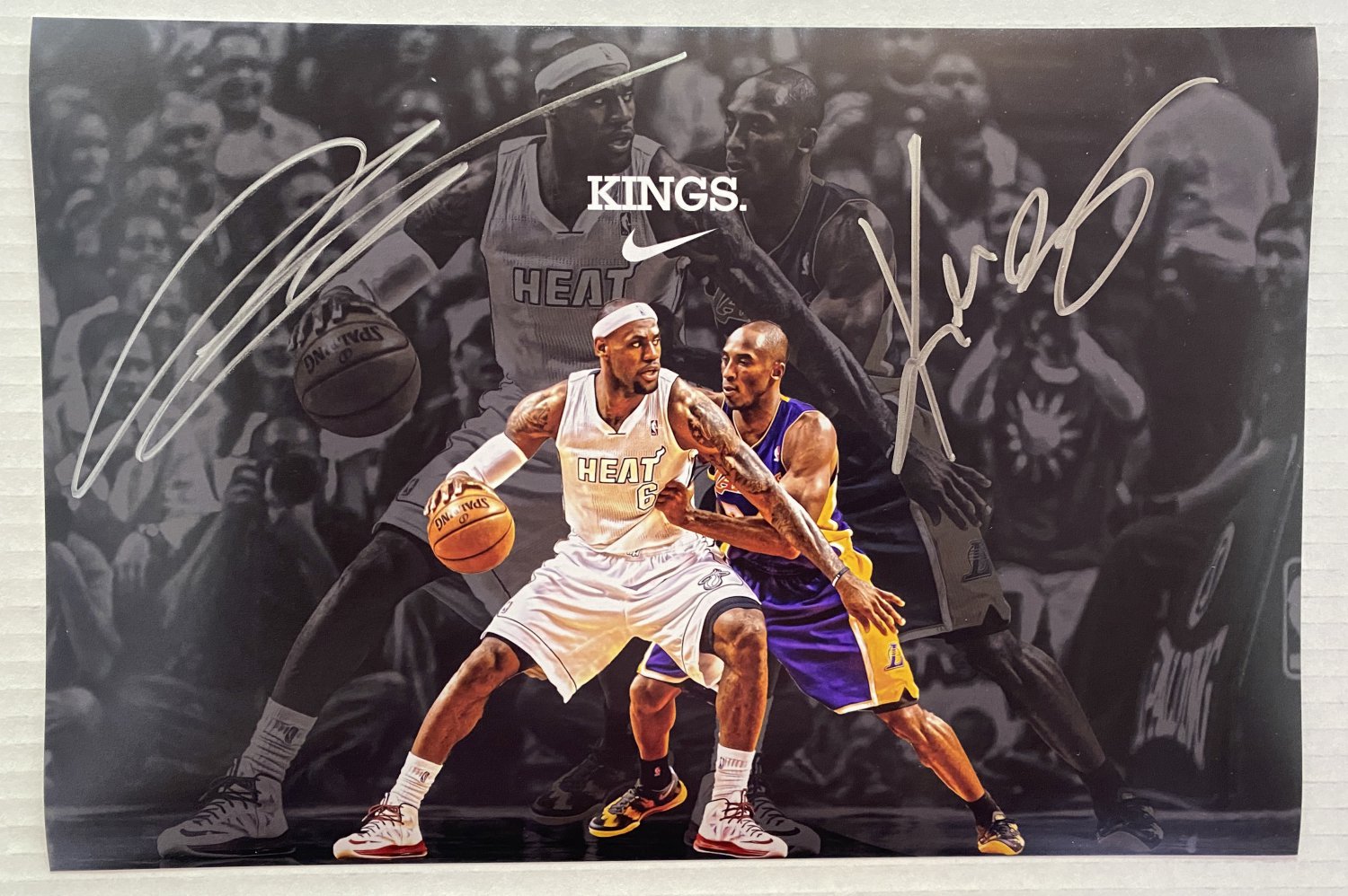 Kobe Bryant Lebron James Dual Signed Autographed 8x12 Photo Photograph