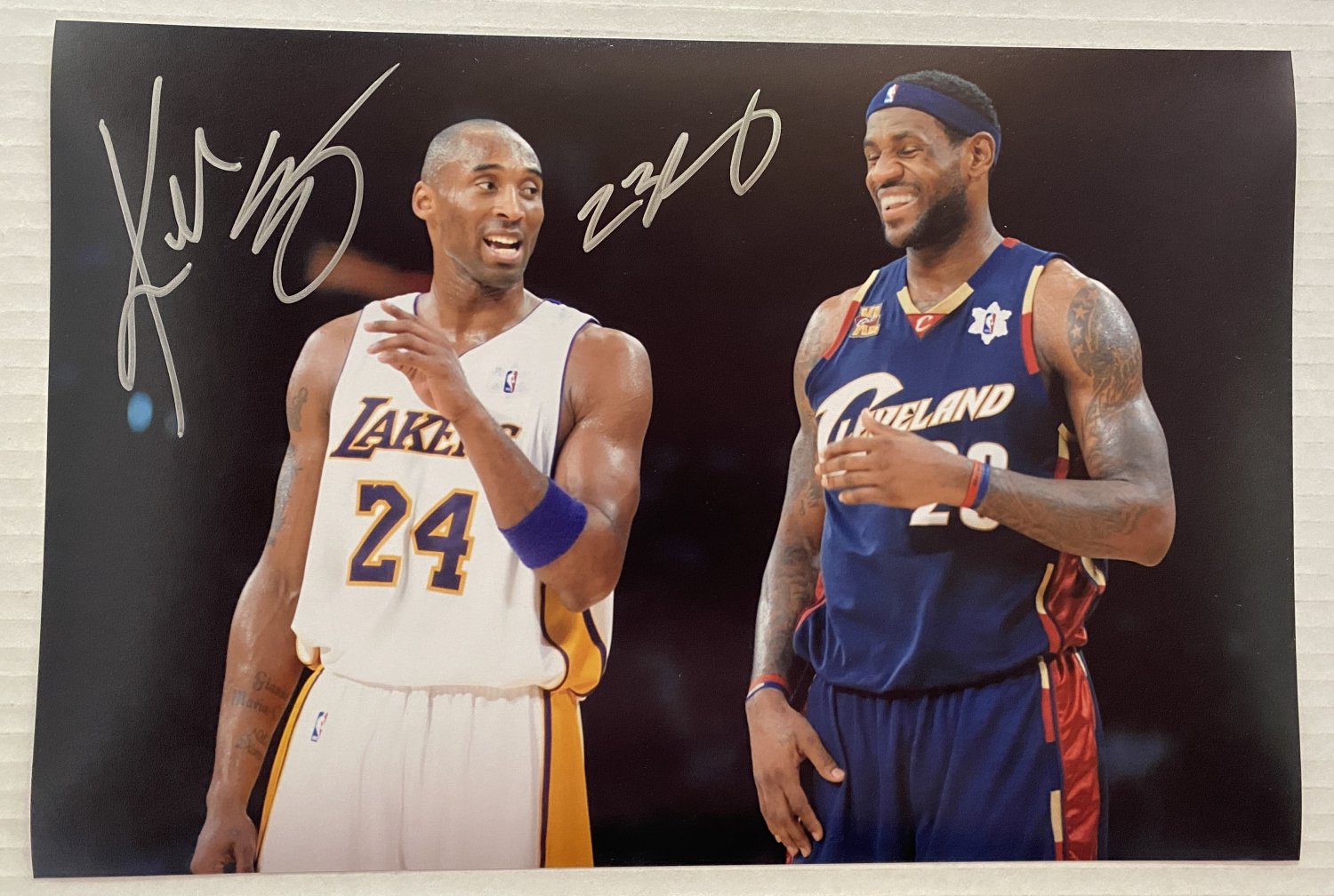 Kobe Bryant Lebron James signed autographed 8x12 photograph photo rc autographs