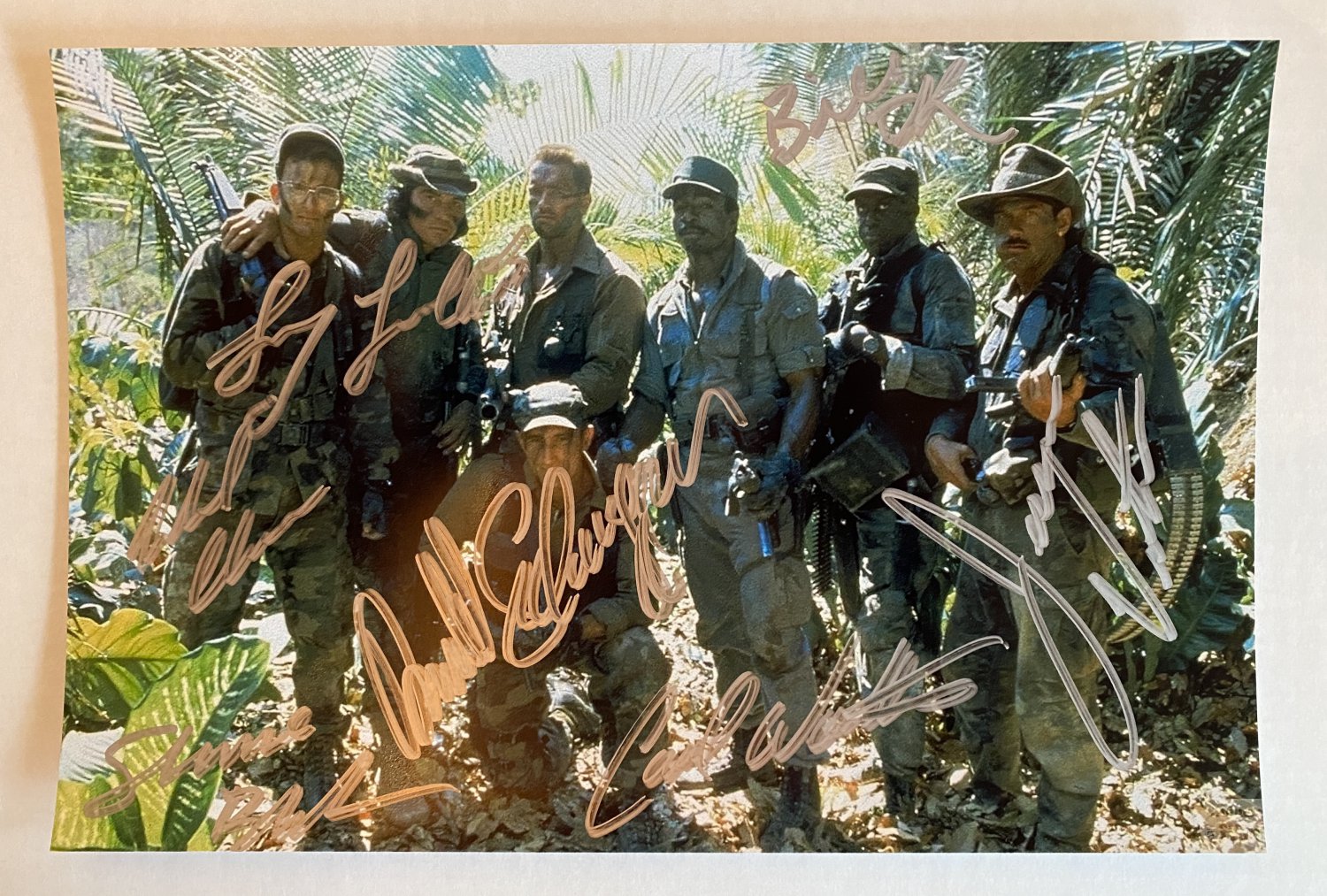 Predator cast signed autographed 8x12 photo Arnold Schwarzenegger Carl Weathers