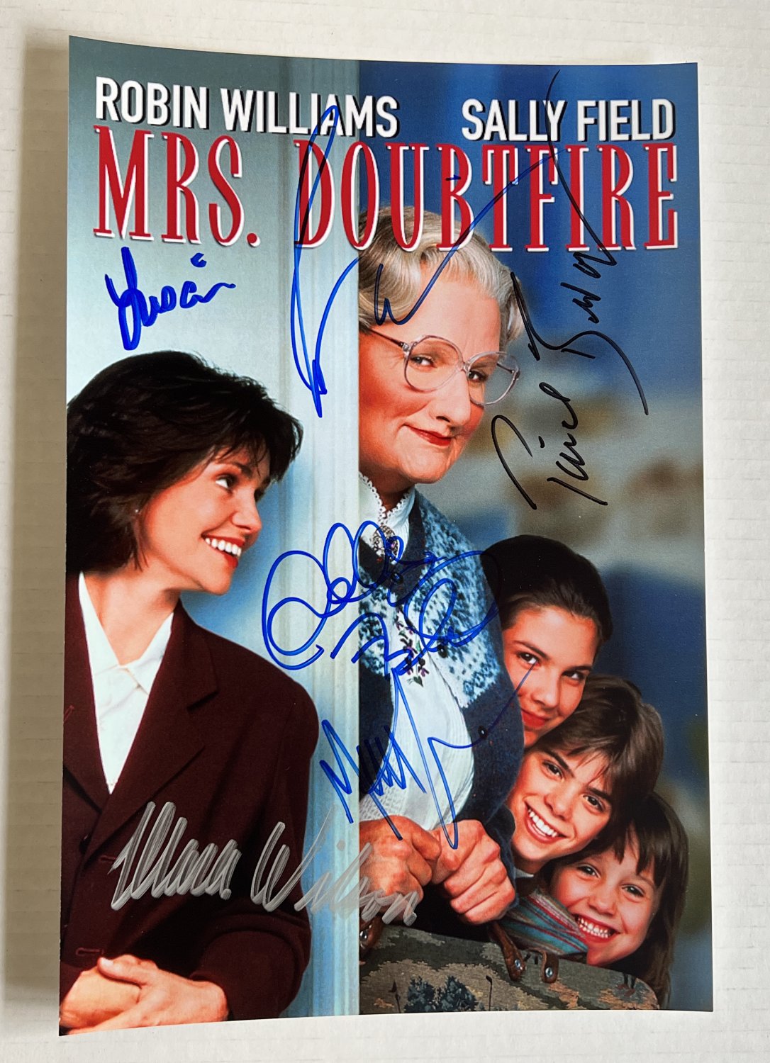 Mrs. Doubtfire cast signed autographed 8x12 photo Robin Williams Sally Field autographs