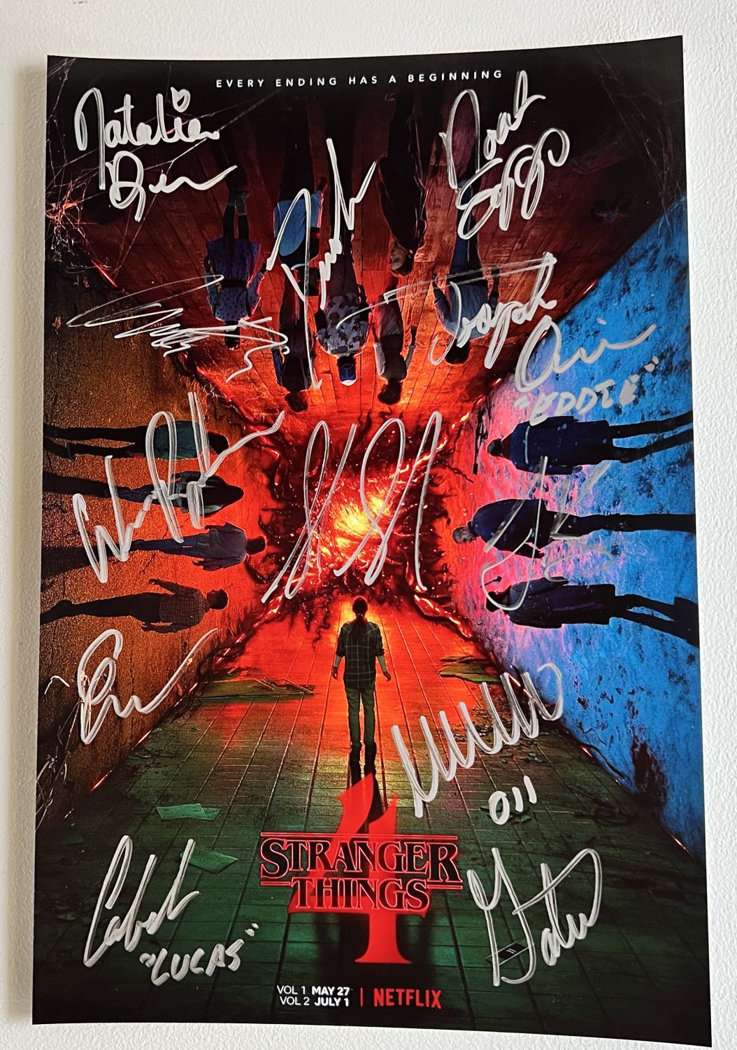 Stranger Things Season 4 cast signed autographed 8x12 photo Millie Bobby Brown Joseph Quinn auto