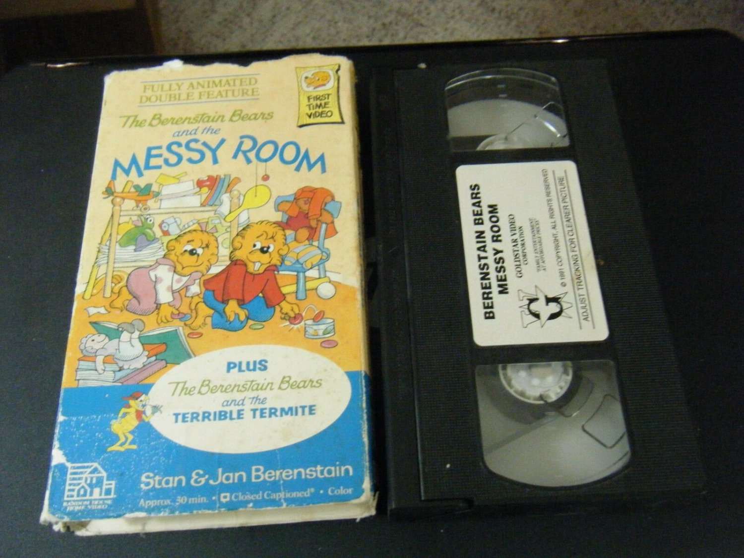 The Berenstain Bears and the Messy Room (VHS, 1986)