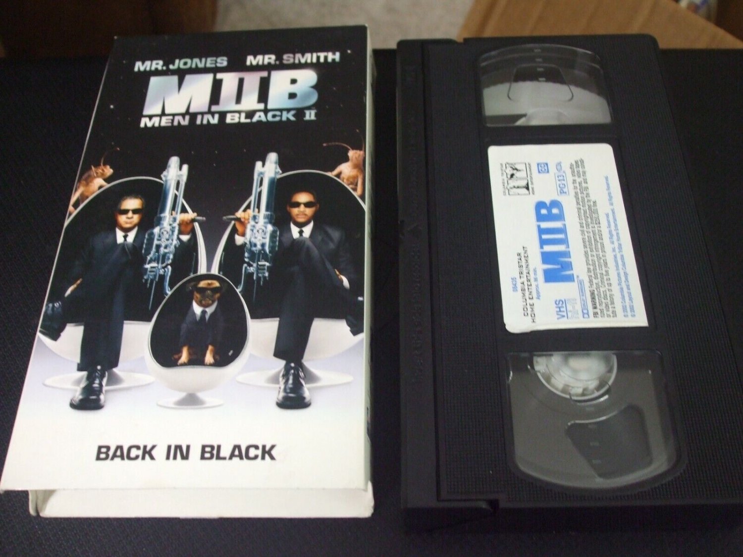 Men in Black II (VHS, 2002)