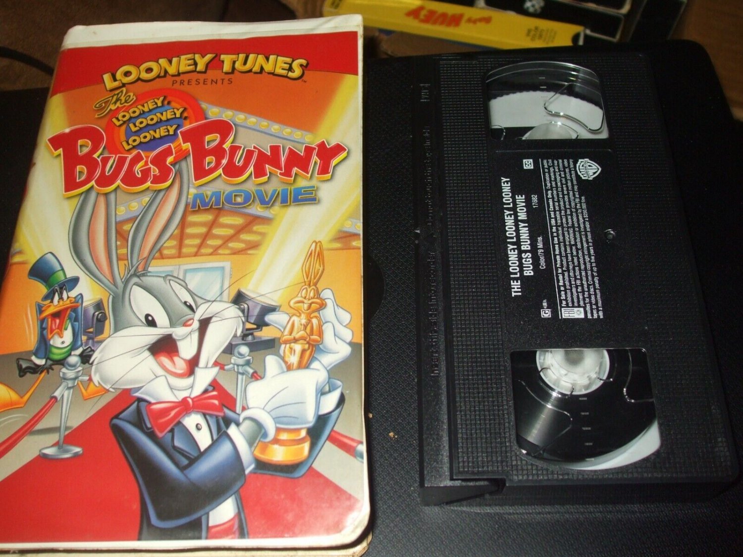 The Looney, Looney, Looney Bugs Bunny Movie (VHS, 1999, Clamshell)