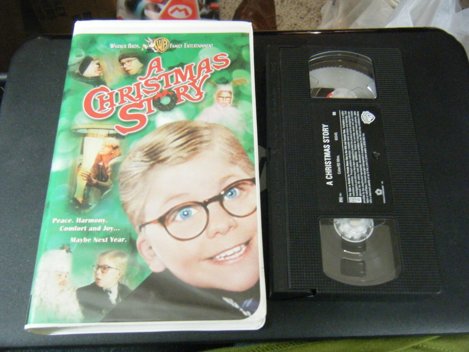 A Christmas Story (VHS, 1999, Clam Shell)