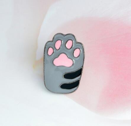 Grey Cute Cat Paw Enamel Pin Brooches Lapel Badge Jewelry Accessories Cat Lovers Kitten Animal