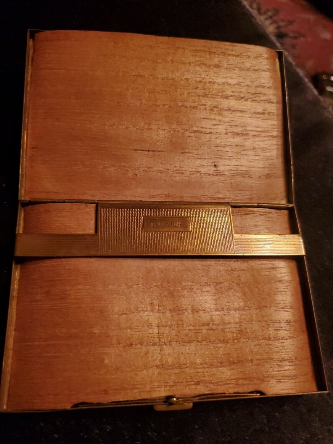 Tre Jur Compact Cigarette Case Vintage