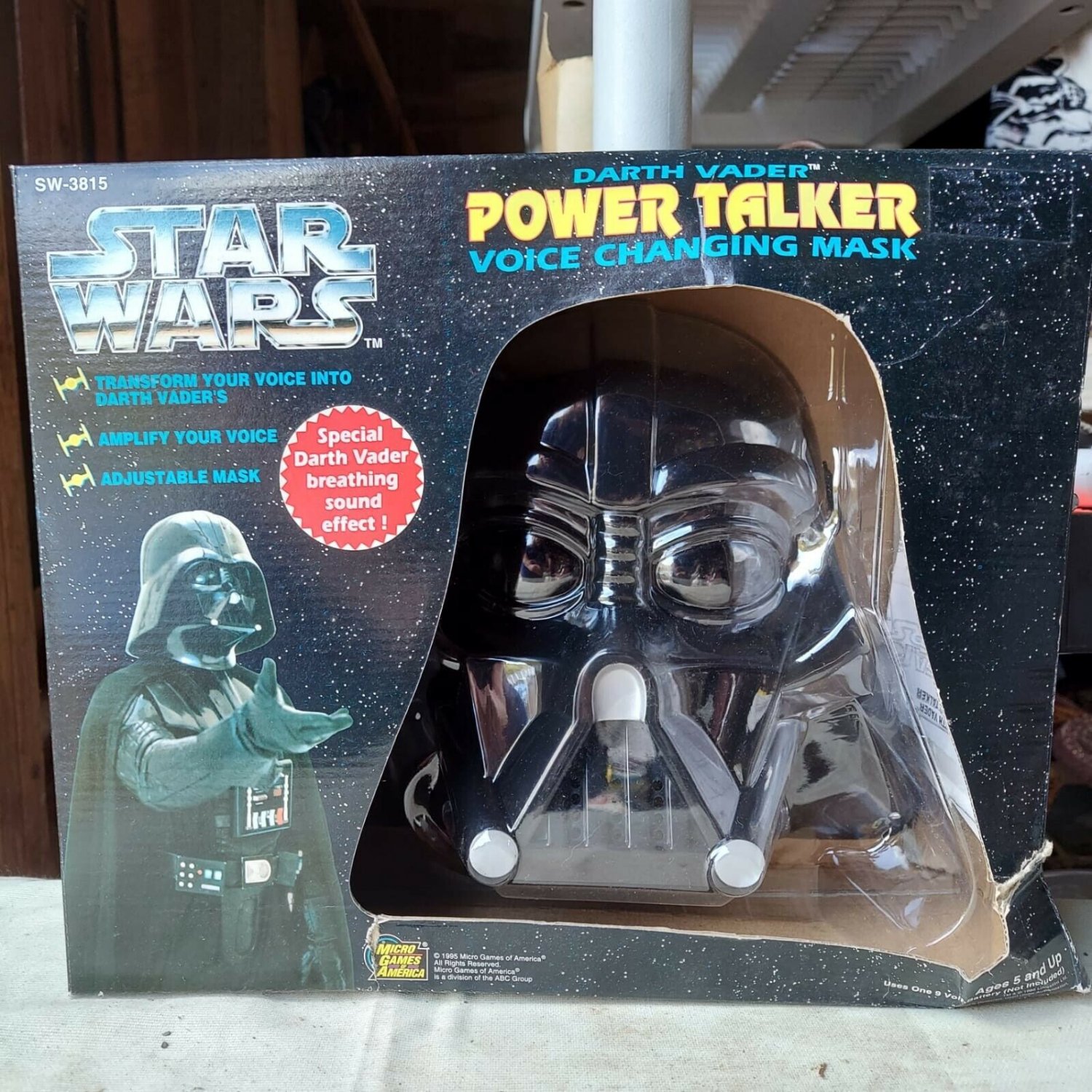 1995 Star Wars Darth Vader Power Talker Voice Changing Mask Breathing Sound
