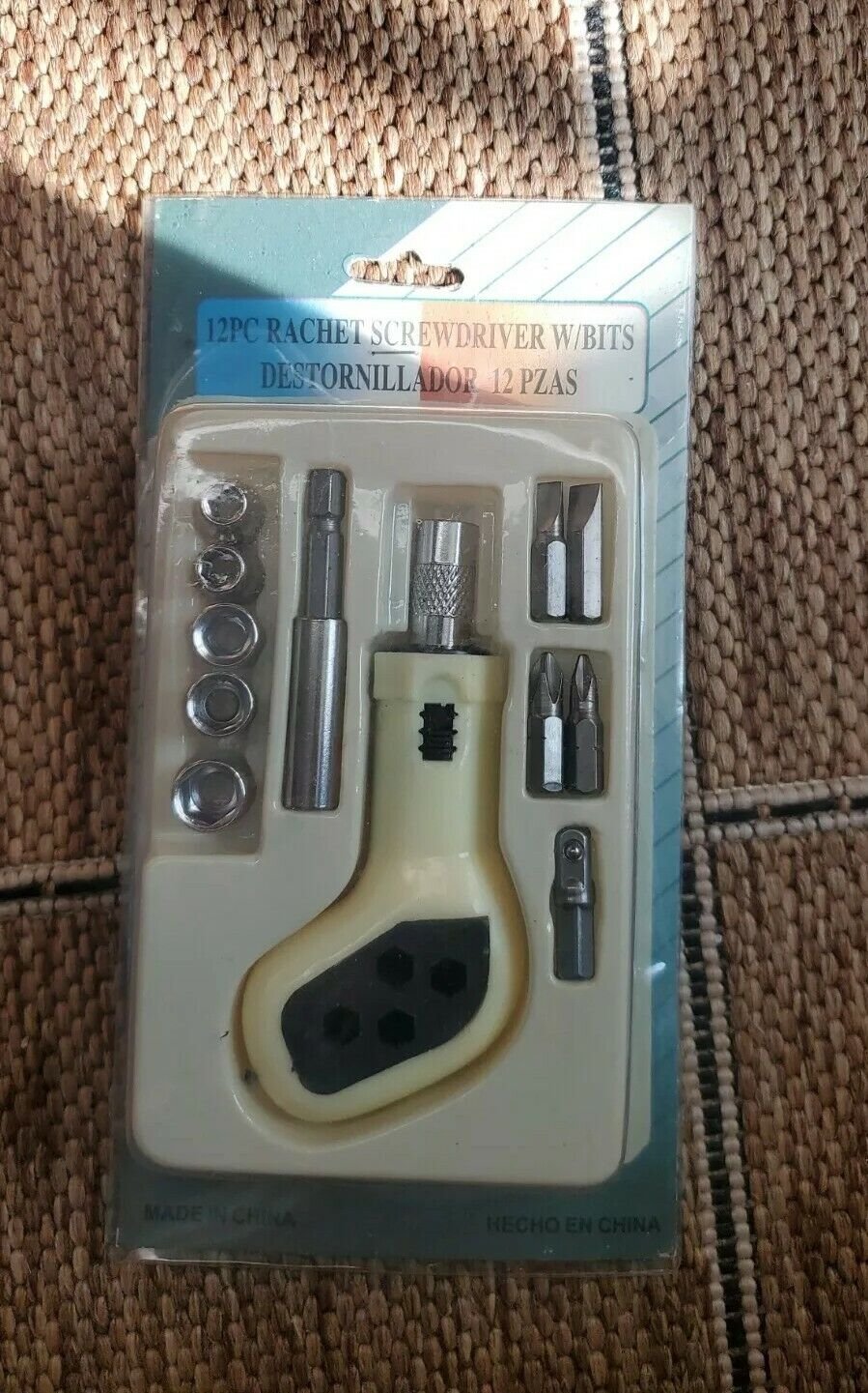 12PC Rachet Screwdriver W/Bits Set