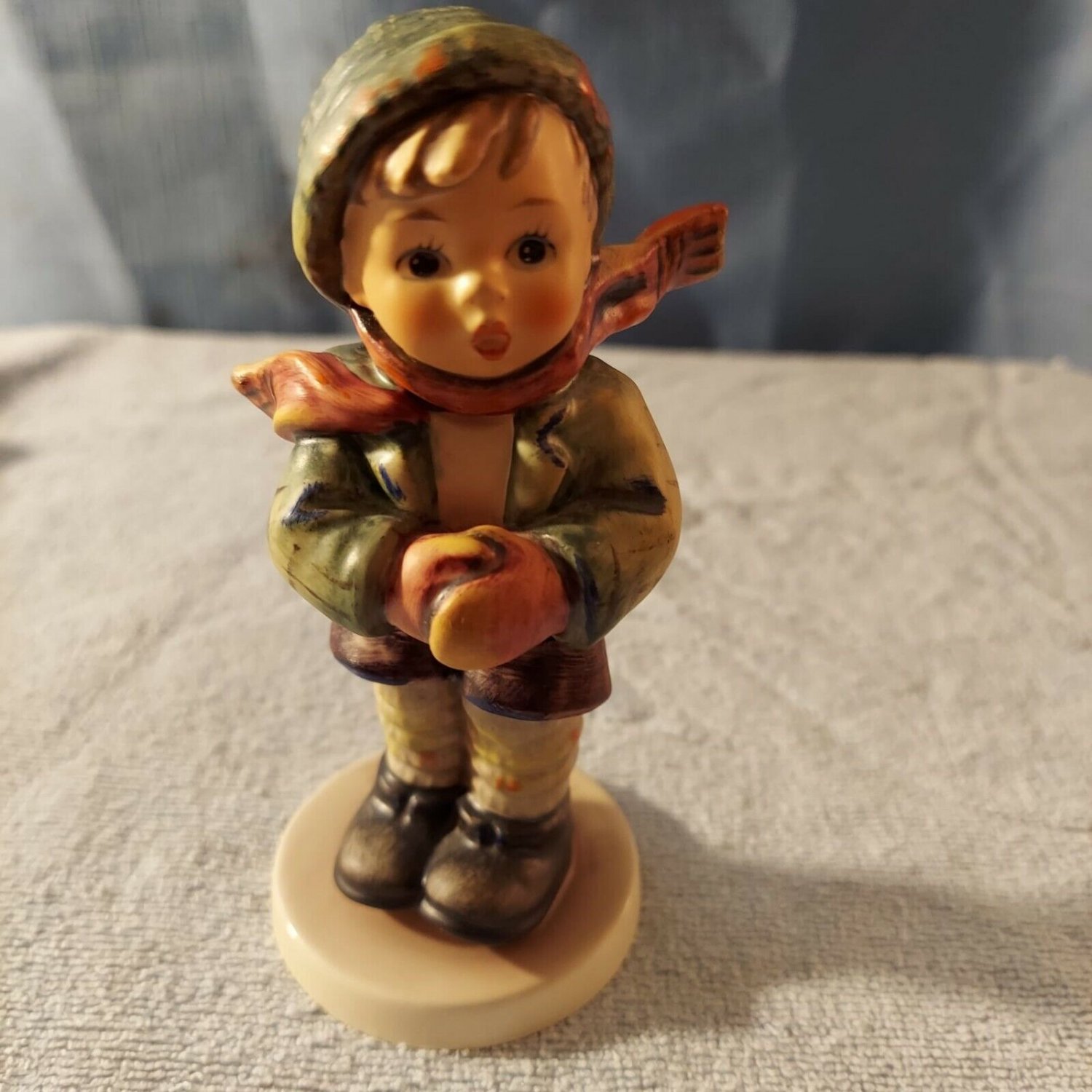 Goebel It's Cold Special Edition 6 It's Cold West Germany  No Box 5"