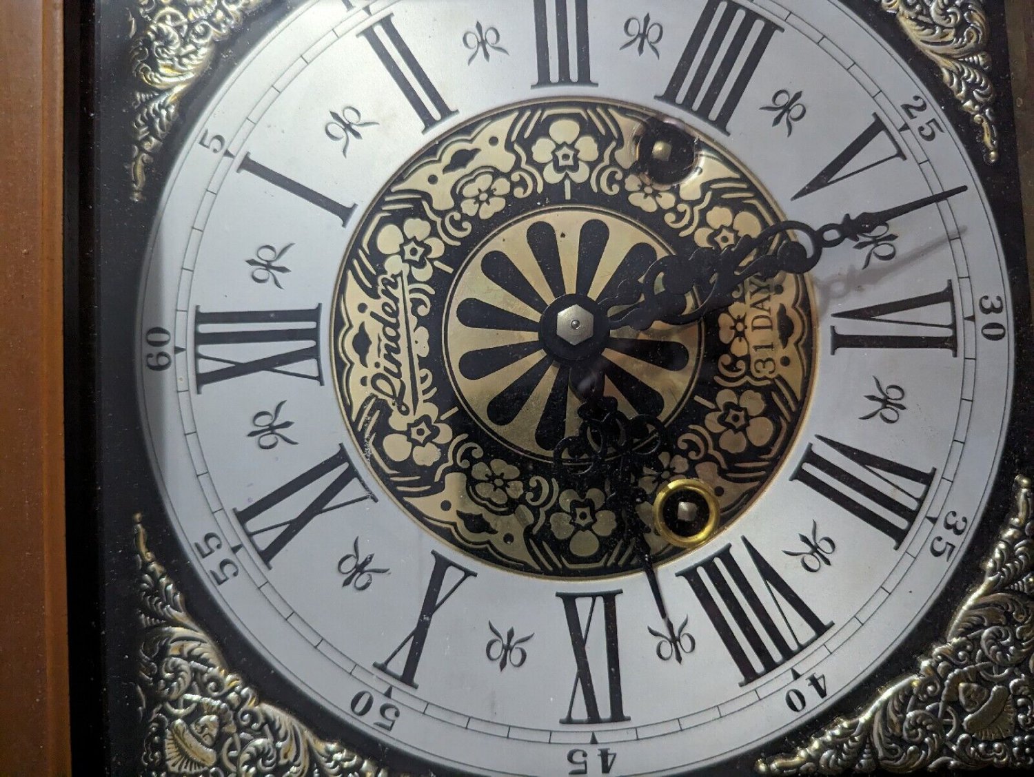 Vintage Linden 31 Day Wall Clock in a Wood Case Complete With key Made